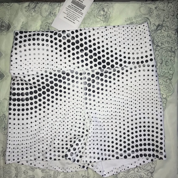 Fabletics High Waisted Shorts - Picture 1 of 4